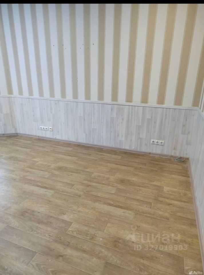 Офис в Красноярский край, Железногорск Школьная ул., 30 (27 м²)
