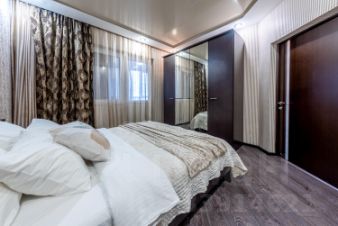 2-комн.кв., 81 м², этаж 10