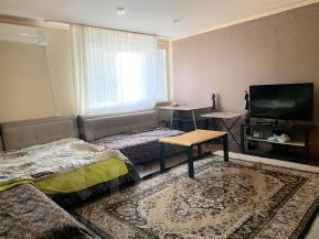 4-комн.кв., 100 м², этаж 1