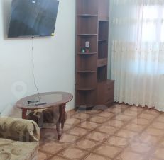 2-комн. кв 68 м2, 1/4 эт