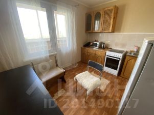 3-комн.кв., 90 м², этаж 8