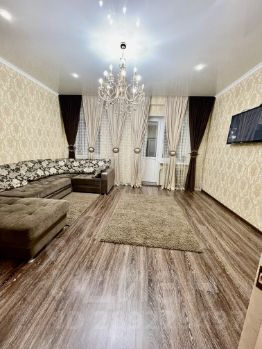 3-комн.кв., 100 м², этаж 8