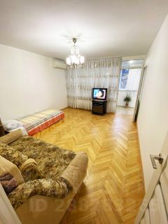 2-комн.кв., 64 м², этаж 7