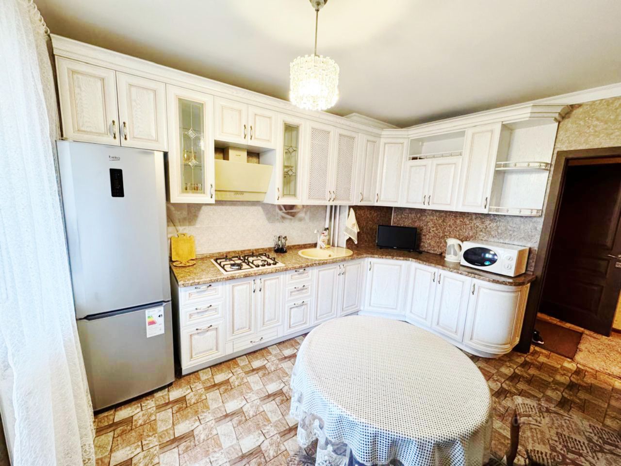 2-к кв. Карачаево-Черкесия, Черкесск ул. Балахонова, 39 (60.0 м²)