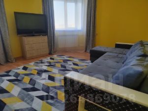 2-комн.кв., 82 м², этаж 3