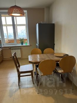 3-комн.кв., 100 м², этаж 9