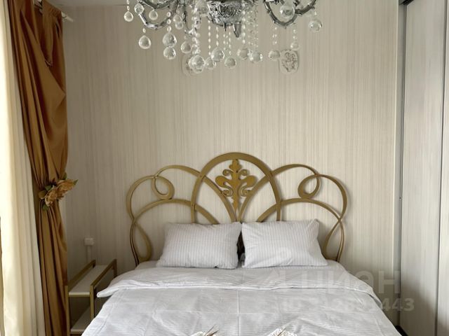 2-комн., 85 м², 11/25 этаж
