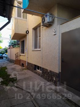 2-комн.кв., 45 м², этаж 1