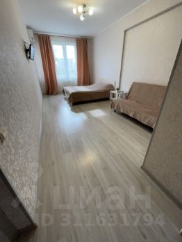 1-комн. кв 42 м2, 1/4 эт