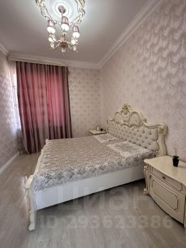 2-комн.кв., 90 м², этаж 4