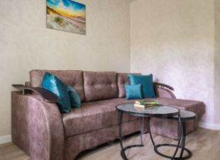 2-комн. кв 44 м2, 2/4 эт