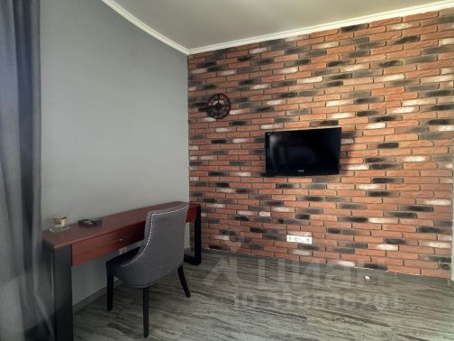 3-комн., 120 м², 2/4 этаж