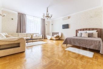 3-комн.апарт., 90 м², этаж 2