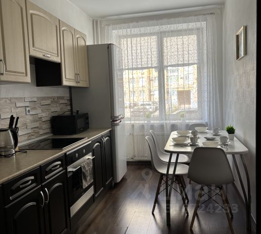 3-комн., 72 м², 1/9 этаж
