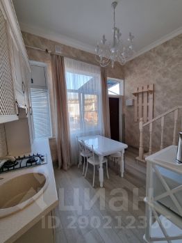 2-комн.кв., 45 м², этаж 1