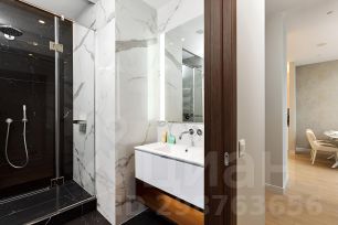 3-комн.апарт., 130 м², этаж 38