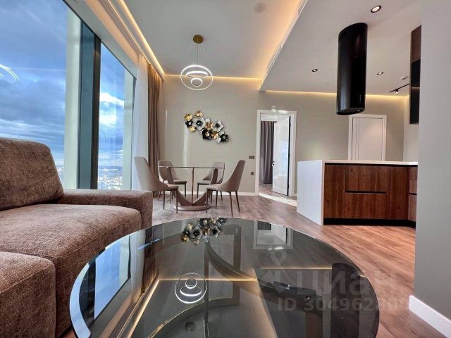 2-комн. апарт., 100 м², 44/78 этаж