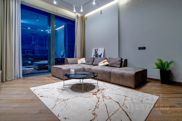 2-комн., 70 м², 59/80 этаж