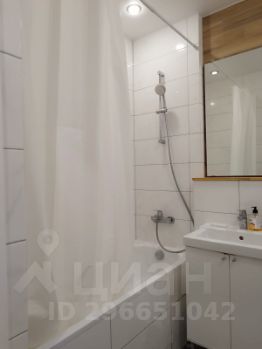 2-комн.кв., 50 м², этаж 22