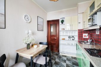 4-комн.кв., 90 м², этаж 6