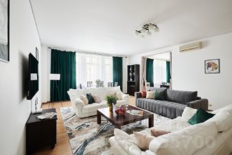 4-комн.кв., 150 м², этаж 4