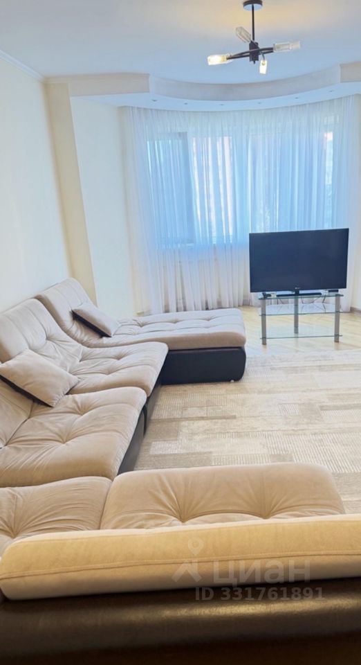 2-комнатная квартира, 75 м² — фото 3