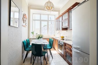 3-комн.кв., 60 м², этаж 3