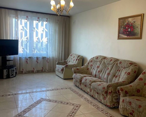 3-комн., 100 м², 10/17 этаж