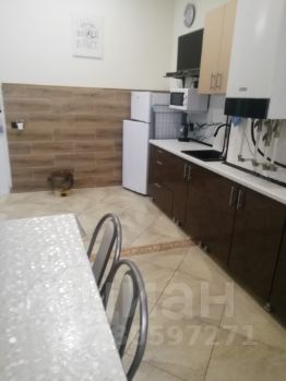 2-комн.кв., 44 м², этаж 3