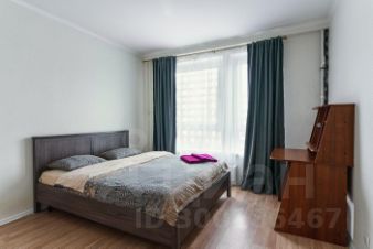 2-комн.кв., 50 м², этаж 13