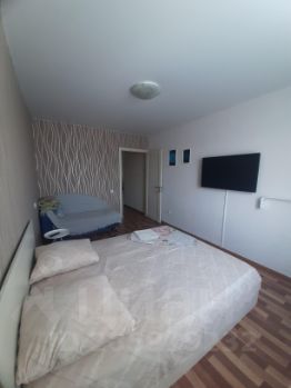 2-комн.кв., 63 м², этаж 10