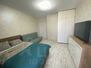 2-комн.кв., 45 м², этаж 23