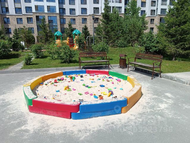 2-комн., 42 м², 3/25 этаж