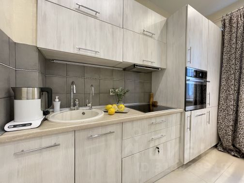Апартаменты-студия, 30 м², 14/24 этаж
