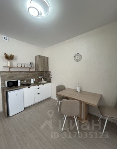 1-комн., 40 м², 1/4 этаж
