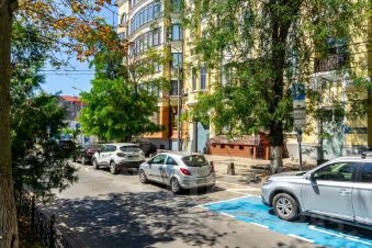 2-комн.кв., 75 м², этаж 3