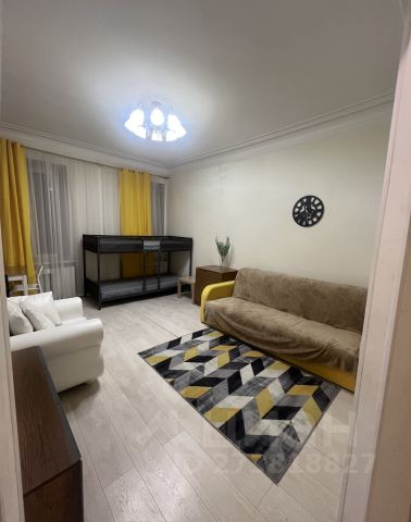 2-комн., 57 м², 2/4 этаж