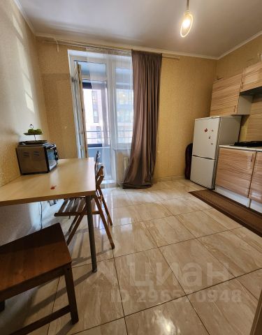 1-комн., 43 м², 2/10 этаж