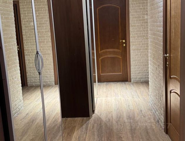 4-комн., 108 м², 1/7 этаж