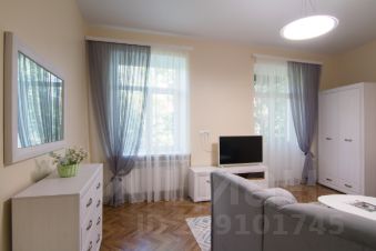 2-комн.кв., 43 м², этаж 3