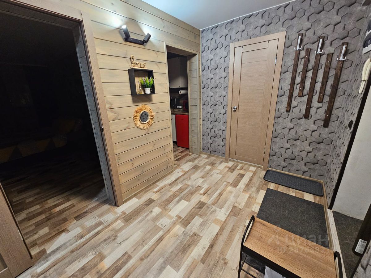 1-к кв. Новгородская область, Старая Русса ул. Крестецкая, 13/9 (41.0 м²)