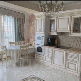 2-комн.кв., 80 м², этаж 9