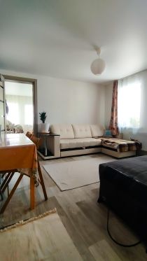 2-комн.кв., 50 м², этаж 1