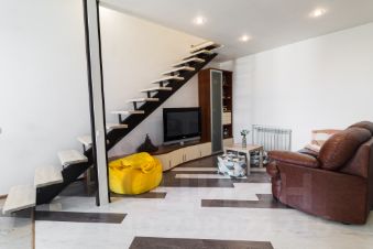 2-комн.кв., 70 м², этаж 4