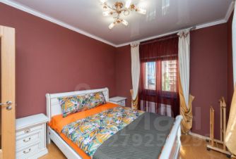 3-комн.кв., 100 м², этаж 4