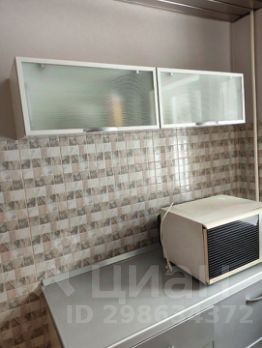 2-комн.кв., 100 м², этаж 1