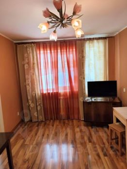 2-комн.кв., 100 м², этаж 1