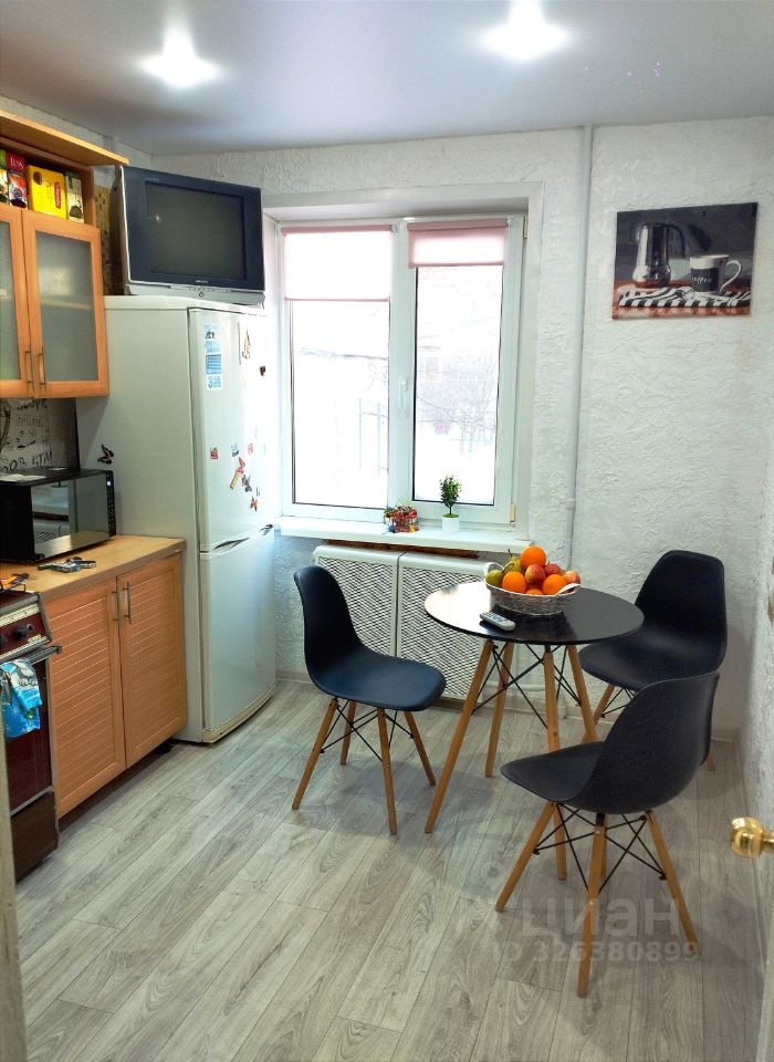 4-к кв. Брянская область, Унеча ул. Луначарского, 7 (75.0 м²)