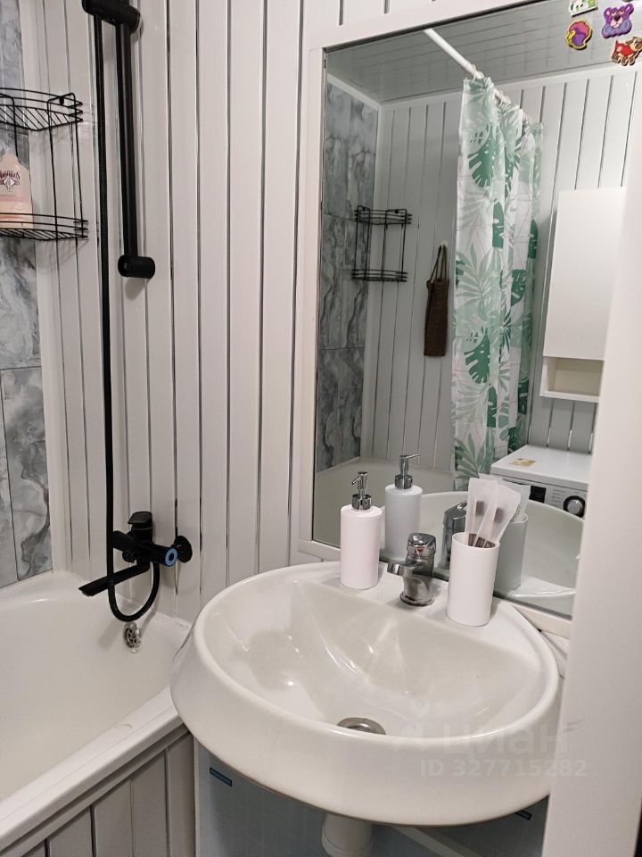 2-к кв. Новгородская область, Валдай ул. Труда, 75 (52.0 м²)