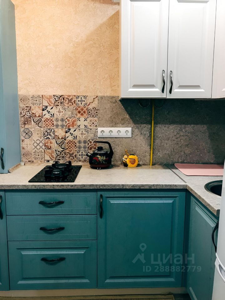 1-к кв. Псковская область, Великие Луки просп. Гагарина, 63 (30.4 м²)